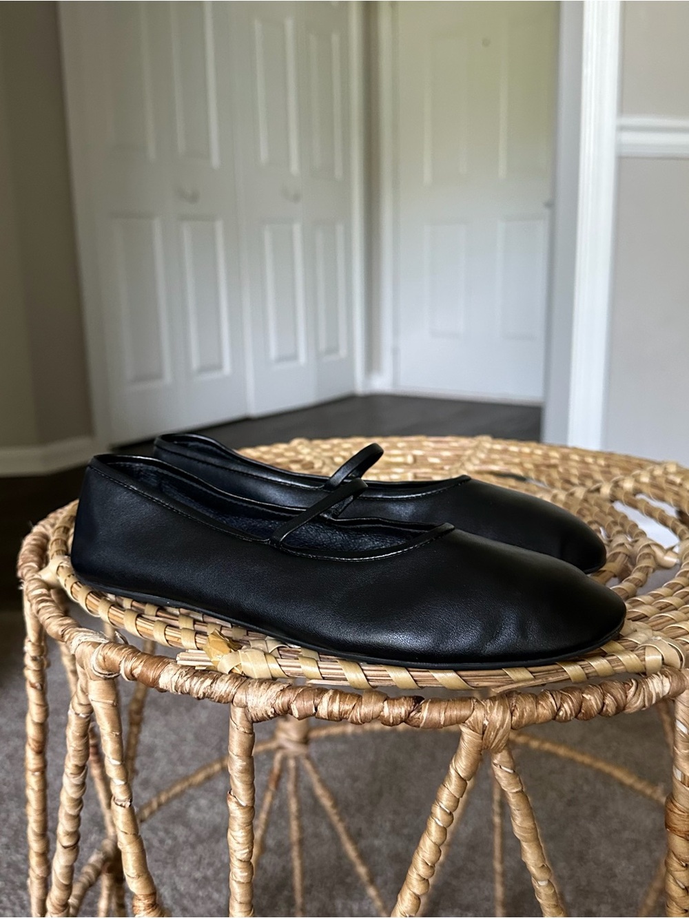 Jeffrey Campbell Black Leather Mary Jane Ballet Flats Women’s 5.5 Slip On Shoe